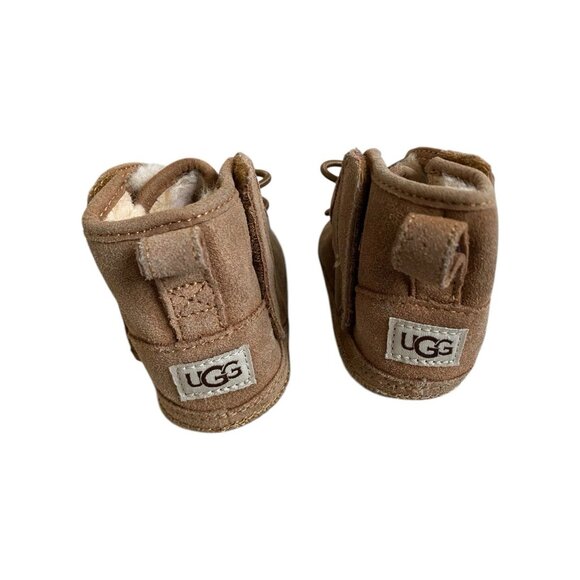 UGG Baby Infant Boots Neumel Size 4-5 Brown Side Open Shoes Slip On Boys Winter - Picture 3 of 8